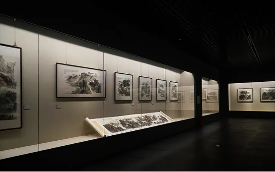 博物馆场景与展柜